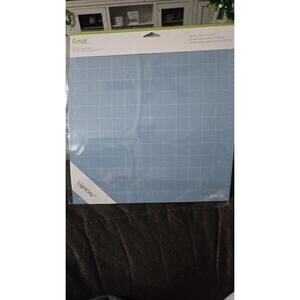 Cricut Adhesive Cutting Mat Lightgrip 12 x 12 Nip New